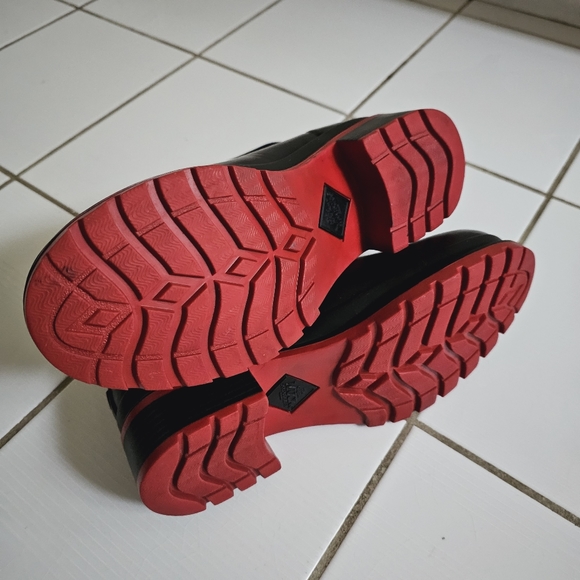 MUCK  Ankle Rubber Boot Black/Red Plaid Sz US 9 EU 40 Fall/Winter - Picture 7 of 12